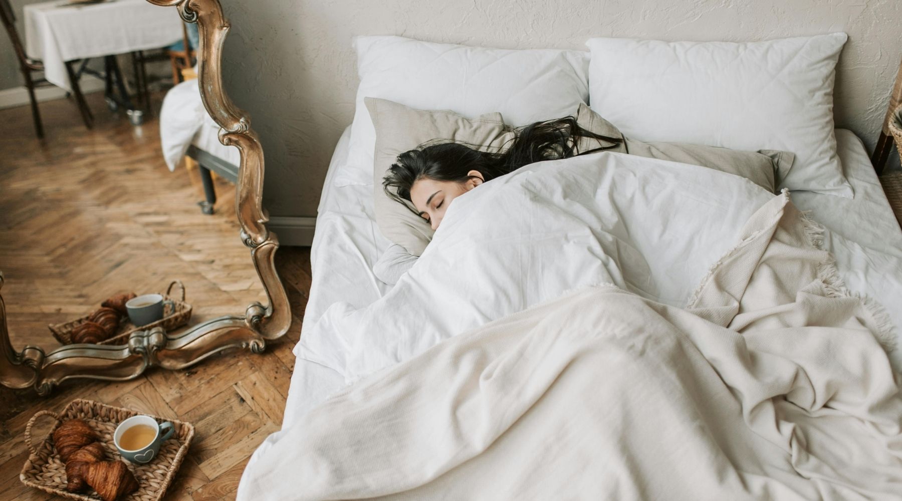 Best Probiotic Strains for Sleep (What Actually Works, Not Marketing Hype)